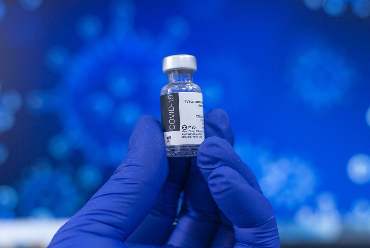 CNCAV: Vaccinarea, eficientă împotriva variantei Delta a SARS-CoV-2