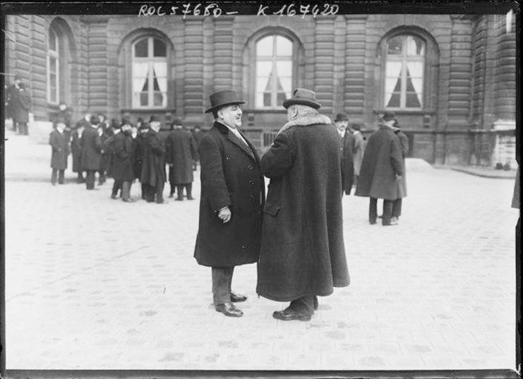 Personalităţi convergent-divergente