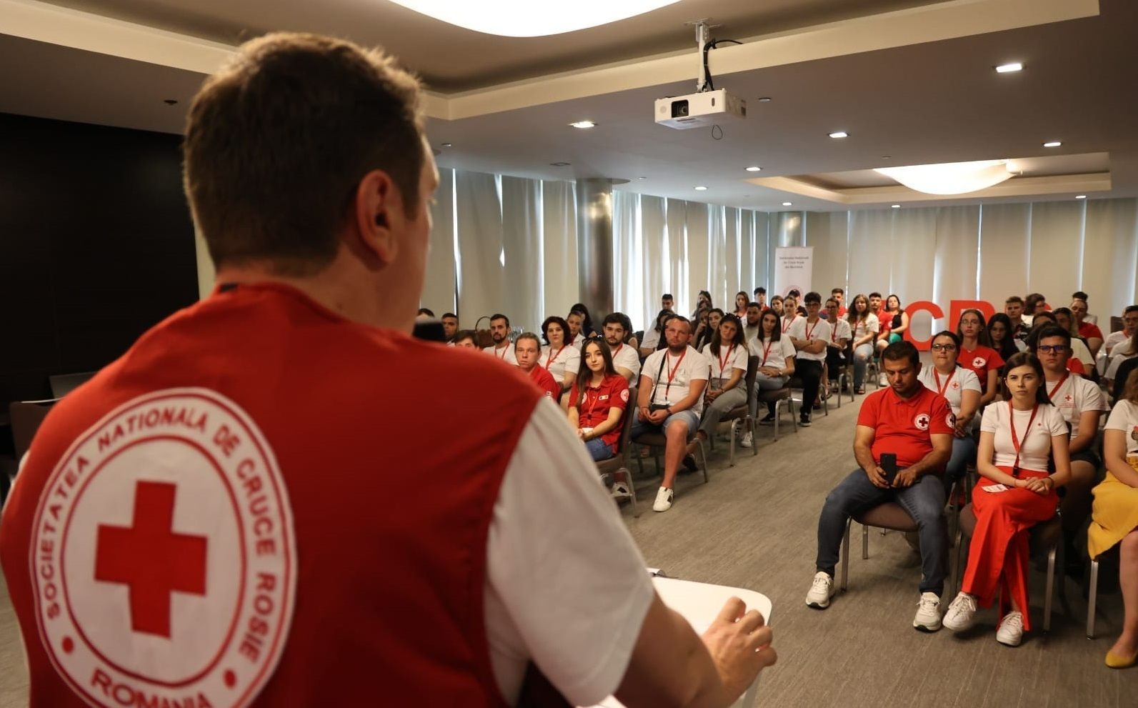 Prima ediție a Întâlnirii Naționale a Voluntarilor Crucii Roșii Române, la București
