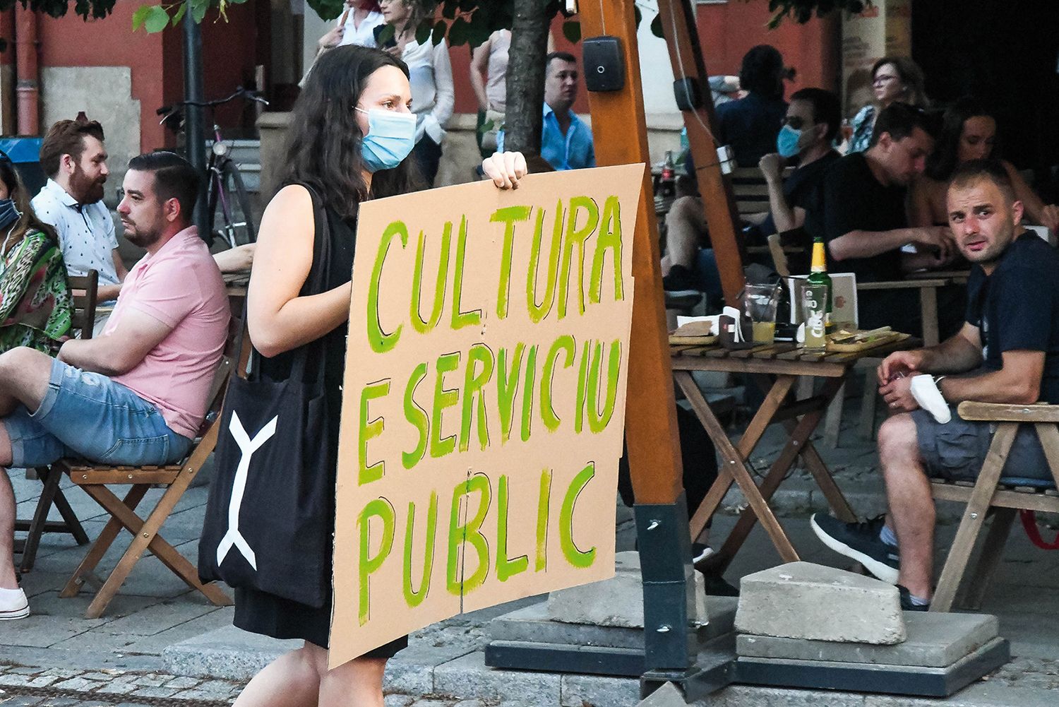 Cultura e serviciu public