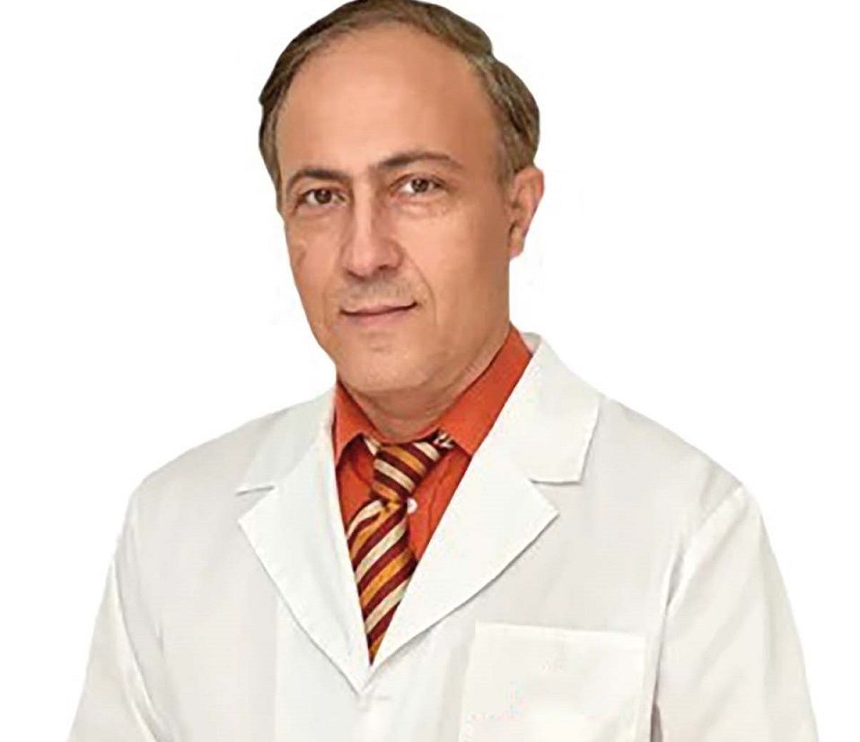 Dr. Jalali-Zadeh Babak:  „Din uretră am extras tot felul de corpuri, unele de-a dreptul hilare”