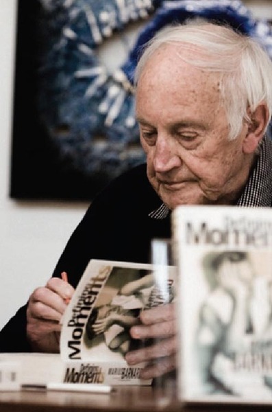 Defining Moments – o carte de neocolit