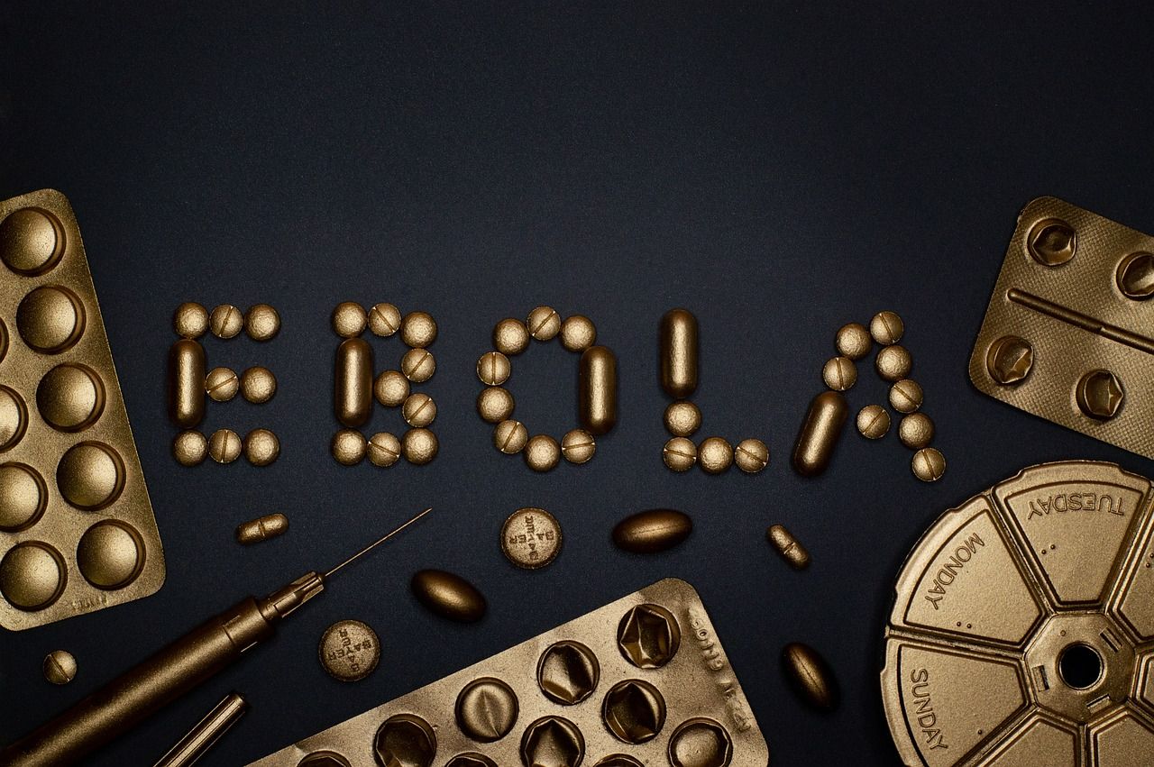 Ebola: Vaccinurile Johnson & Johnson și Merck produc anticorpi de durată
