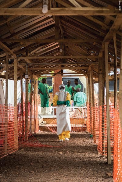 Războiul cu Ebola continuă