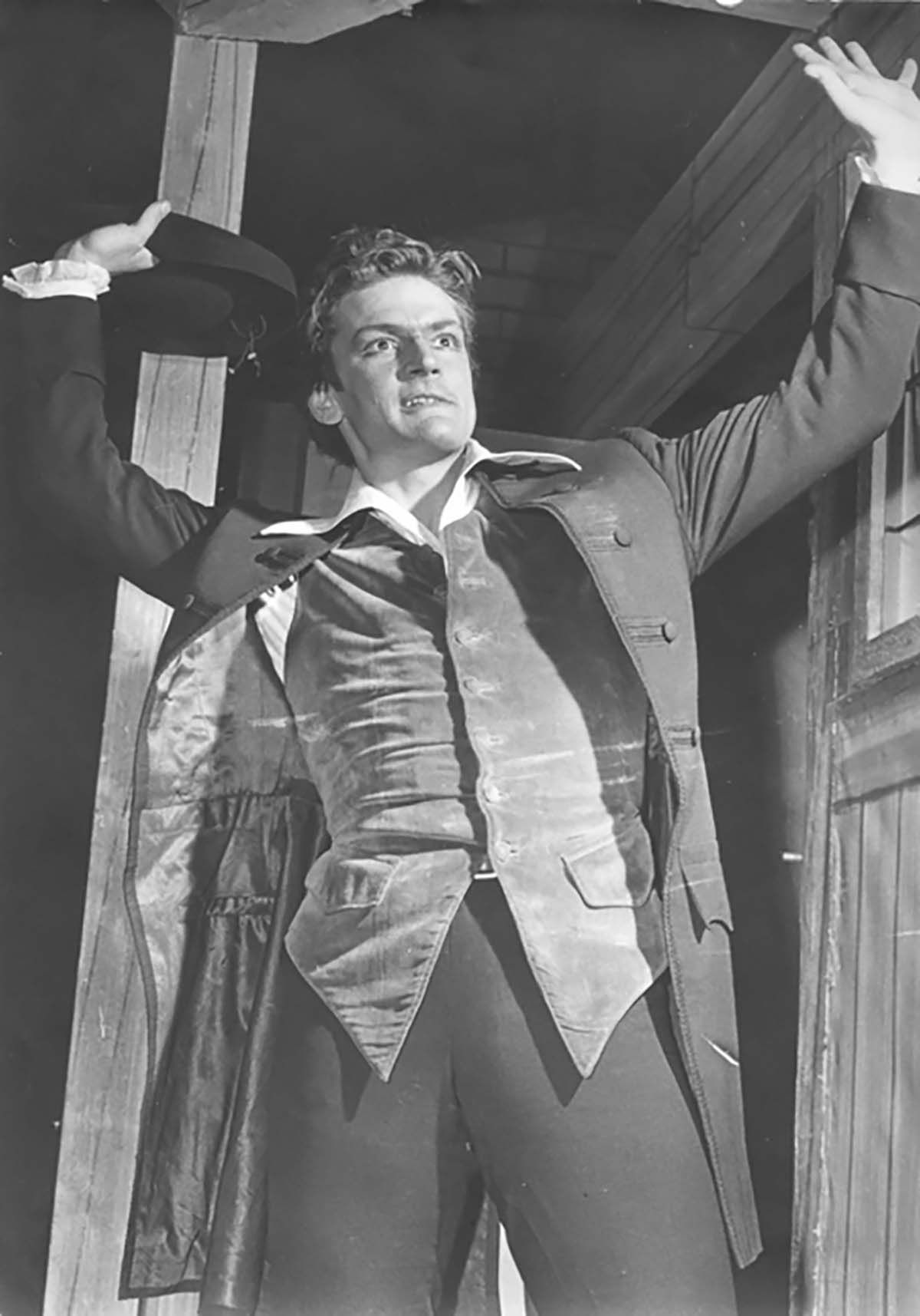 F. Piersic &icirc;n Discipolul diavolului de G.B.Shaw