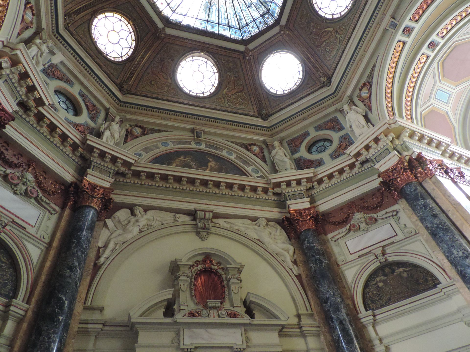 Palatul Dacia Romania, un interior de exceptie (1)