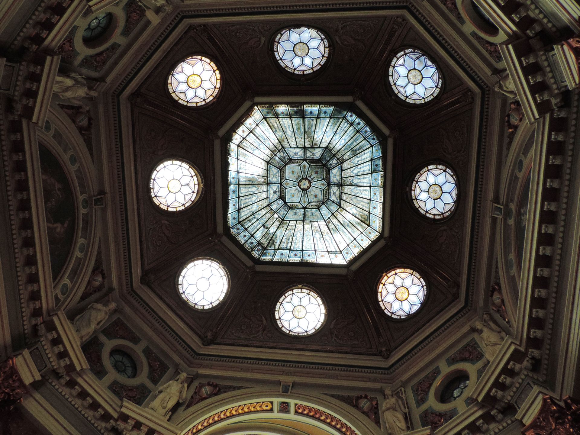 Palatul Dacia Romania, un interior de exceptie (2)