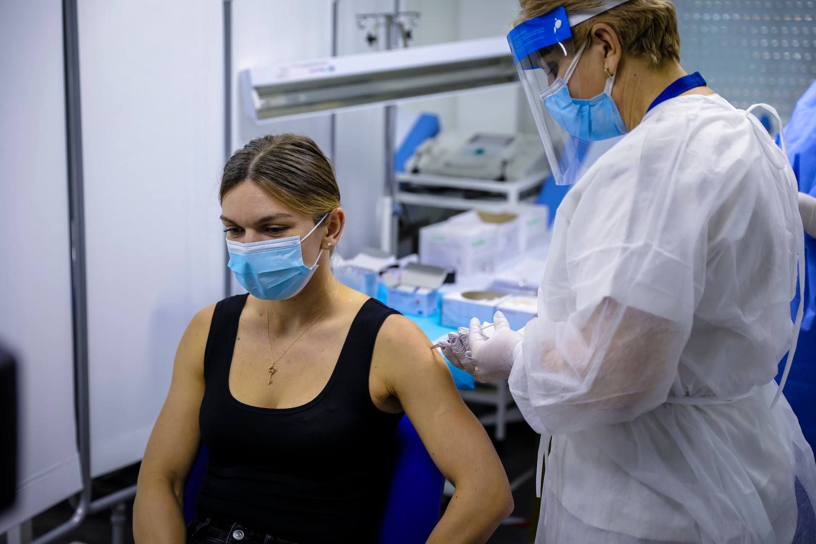 FOTO: Simona Halep s-a vaccinat împotriva COVID-19