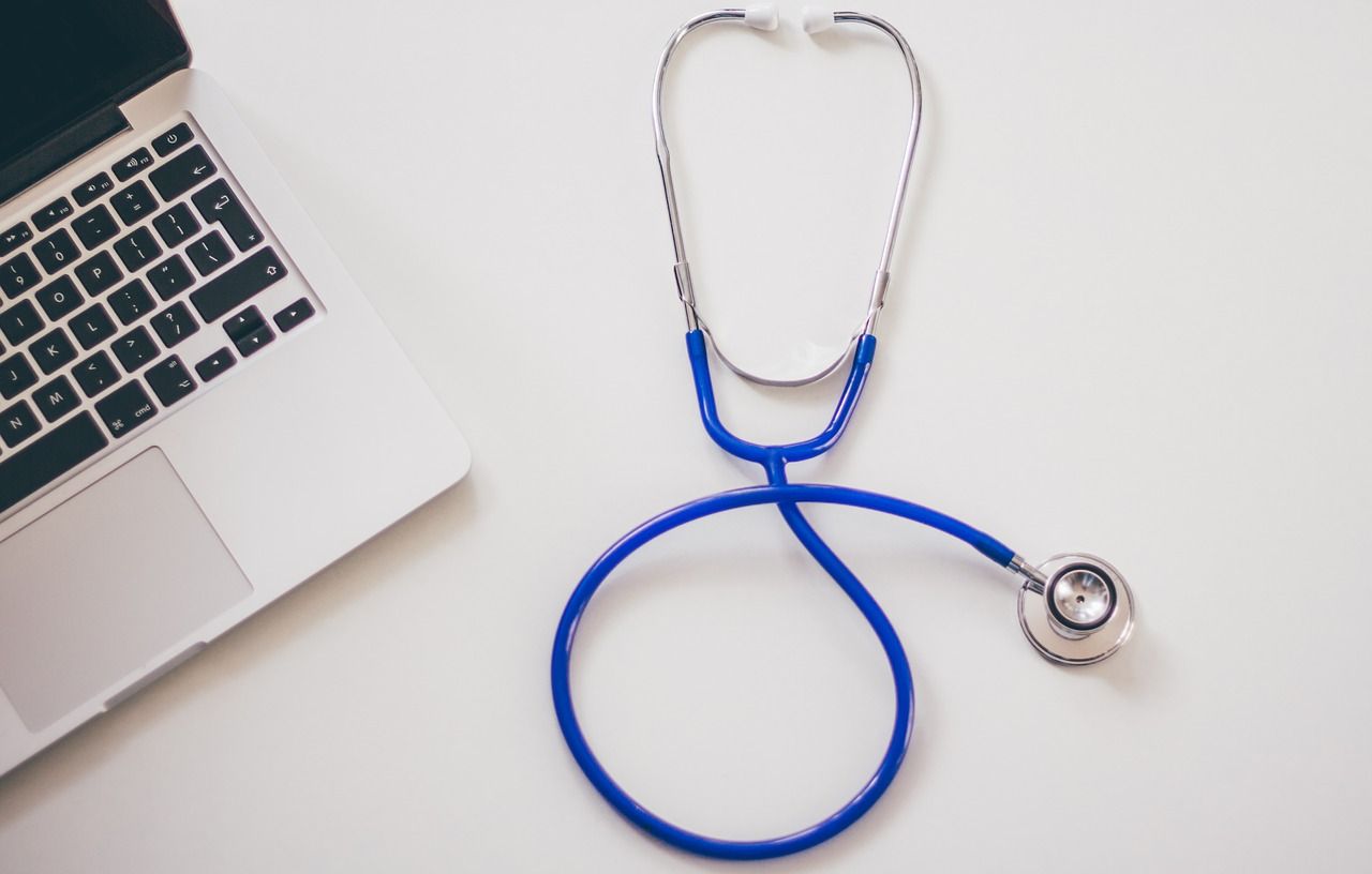 Sistem de consultare online a rezultatelor analizelor medicale, la un spital din Covasna