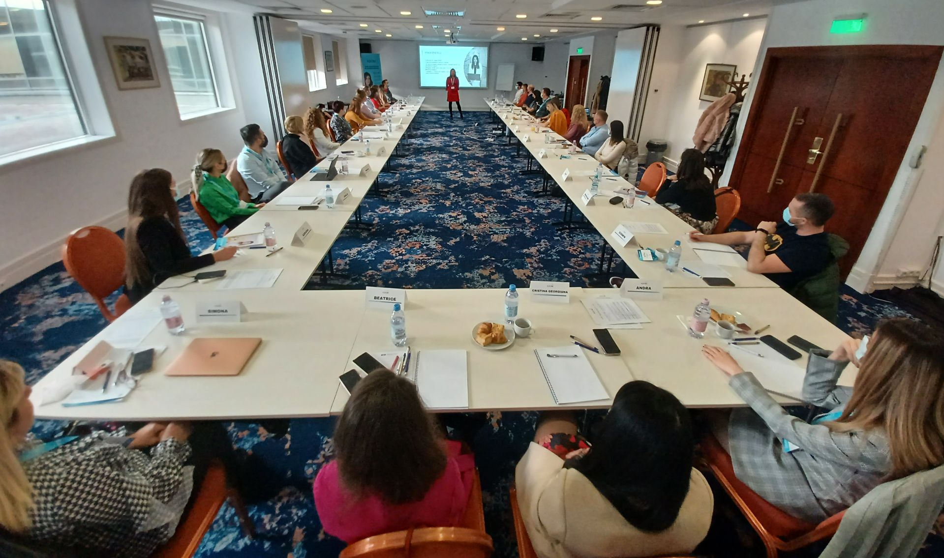 Cererea pentru servicii de training în management dentar a crescut cu 50%