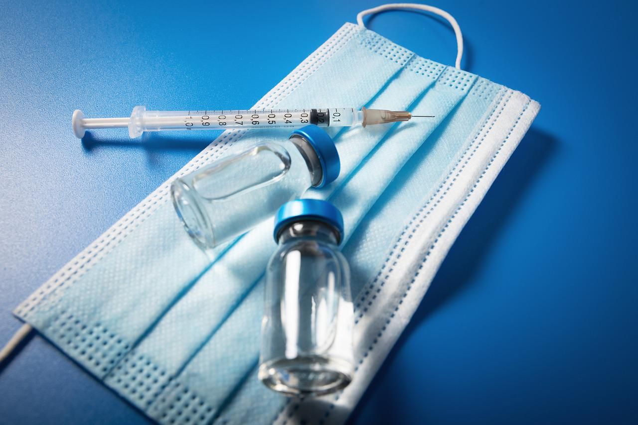 România începe administrarea celei de-a patra doze de vaccin anti-COVID