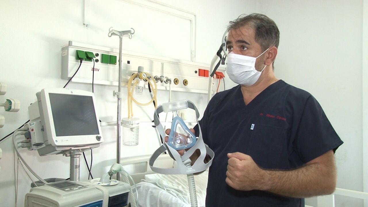 Aparat care ajută bolnavii de COVID-19 să respire, folosit la Timișoara