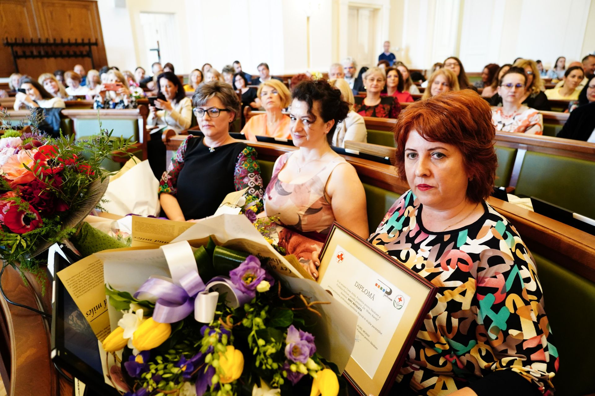 Bihor: șase asistente medicale au primit premiul „Dr. Mózes Carol”