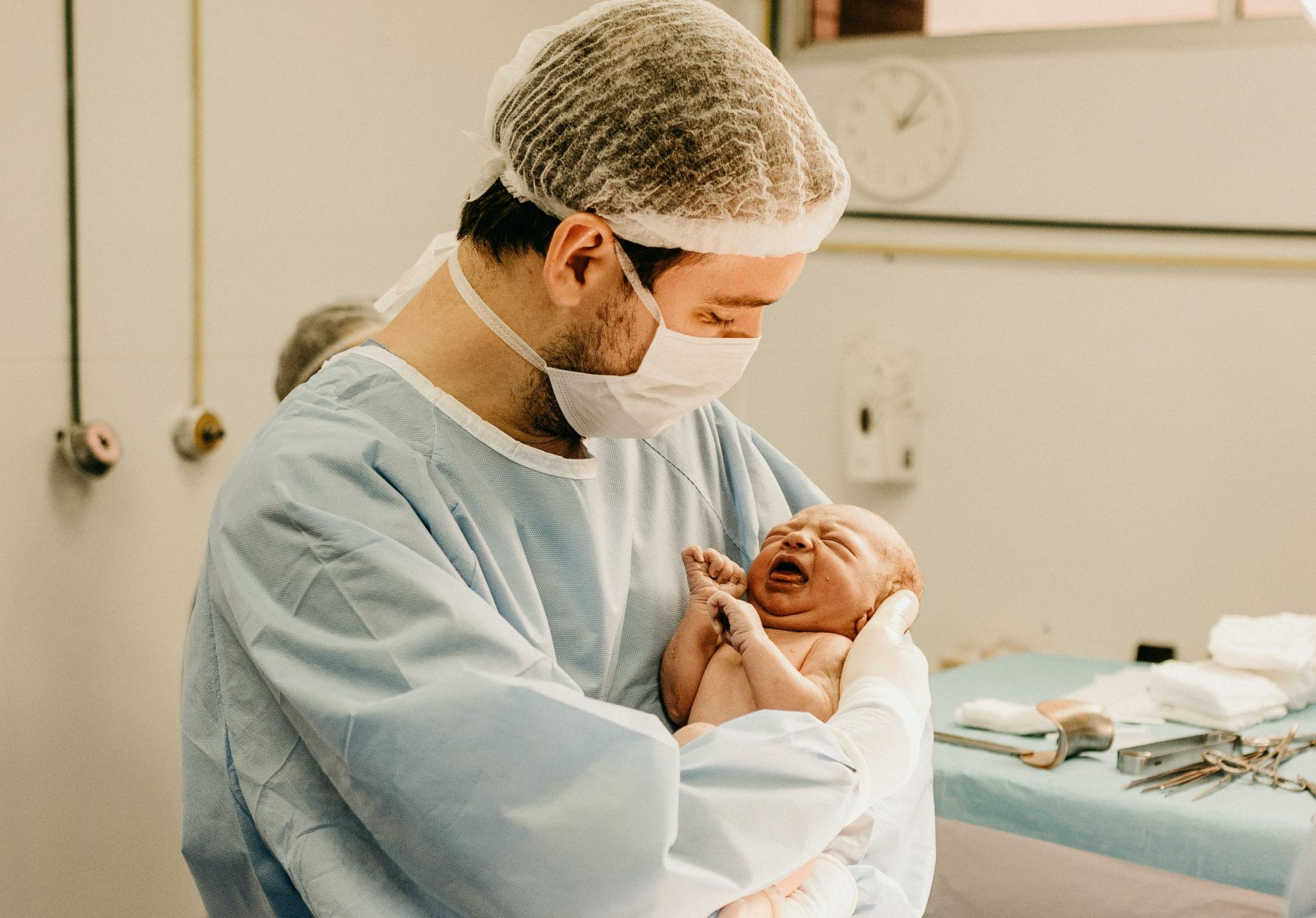 SJU Baia Mare: aparatură modernă la Terapie intensivă neonatală