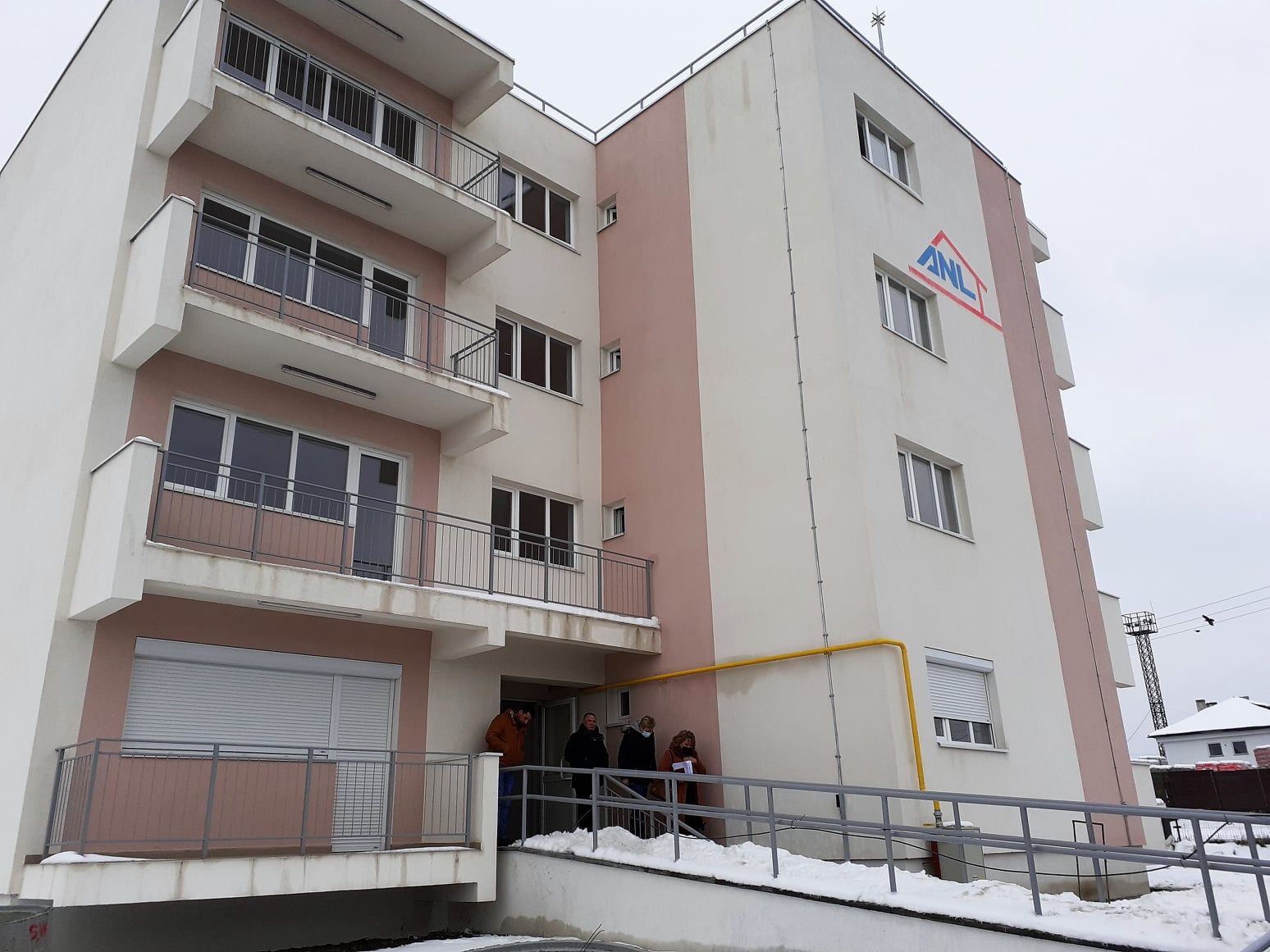 Bloc cu 20 de apartamente construit pentru medici la Botoșani