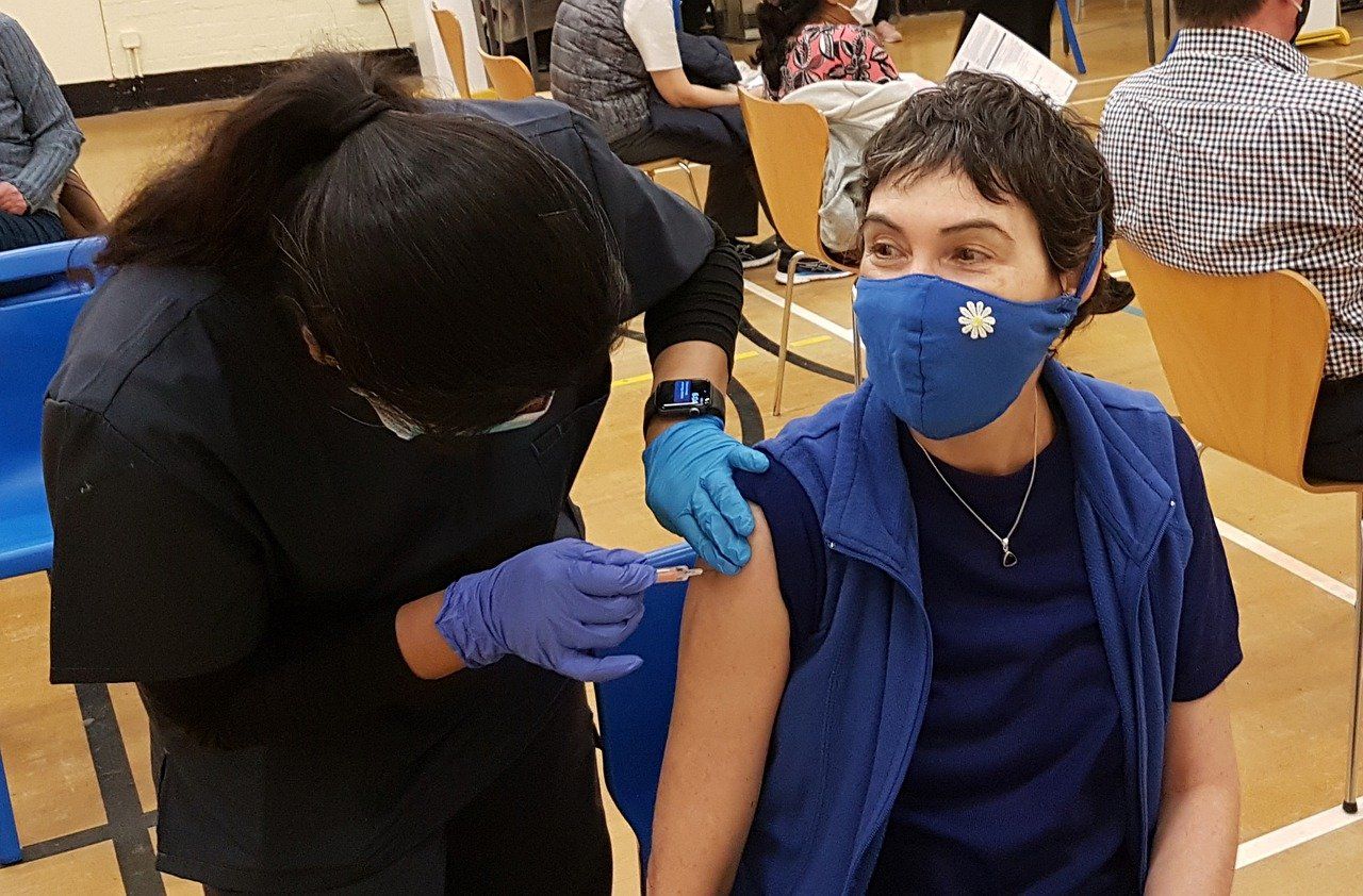 12 noi cabinete de vaccinare cu serul Moderna s-au deschis în țară