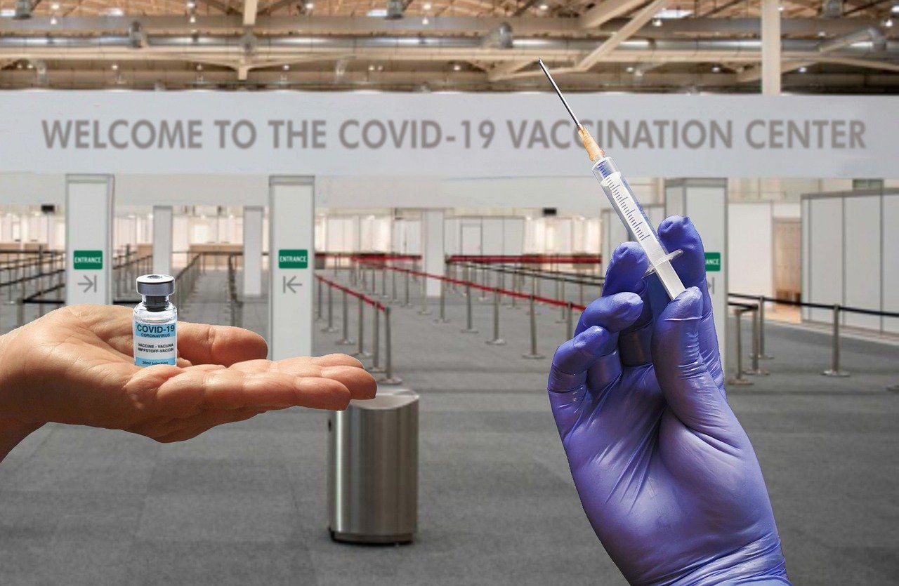 Peste 70 de cabinete noi pentru vaccinarea cu serul Moderna s-au deschis în țară