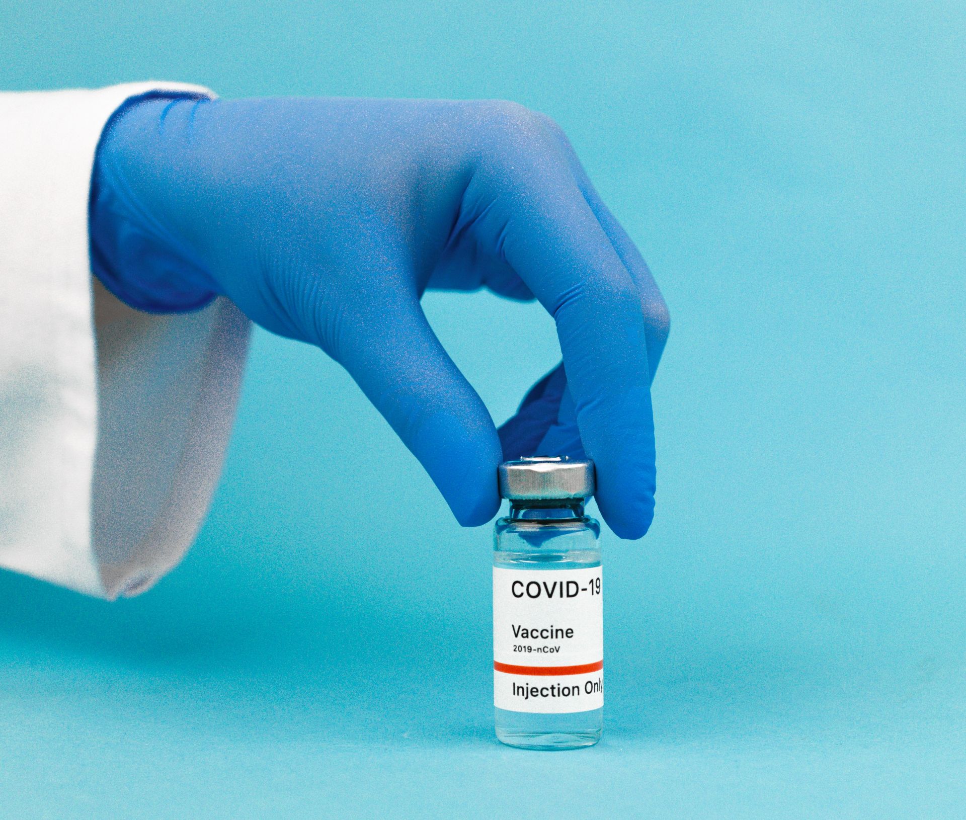 Persoanele din localități izolate se pot vaccina în centrele mobile MApN