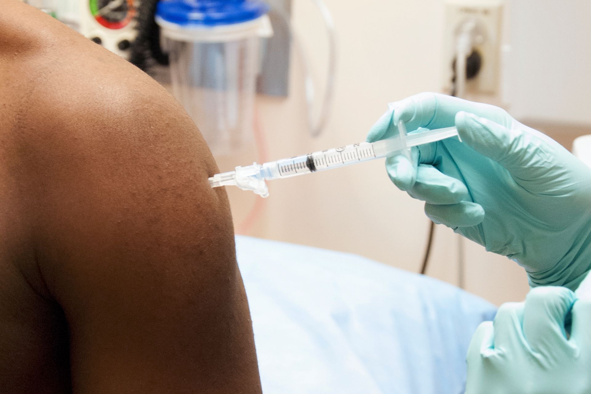Studiu COPAC: 78,6% din populație s-ar vaccina dacă vaccinurile ar fi compensate
