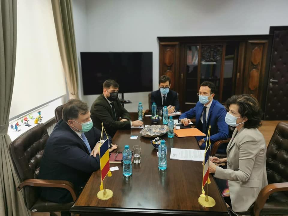 Ministrul Sănătății s-a întâlnit cu ambasadorul Franței în România. Ce au discutat