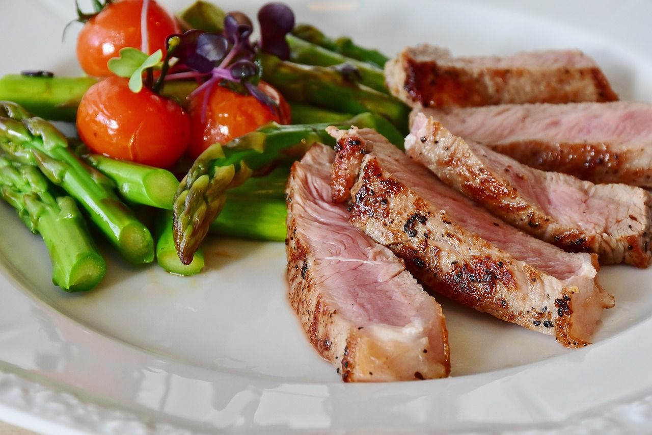 Un sfert dintre români consideră dietele fără carne mai sănătoase