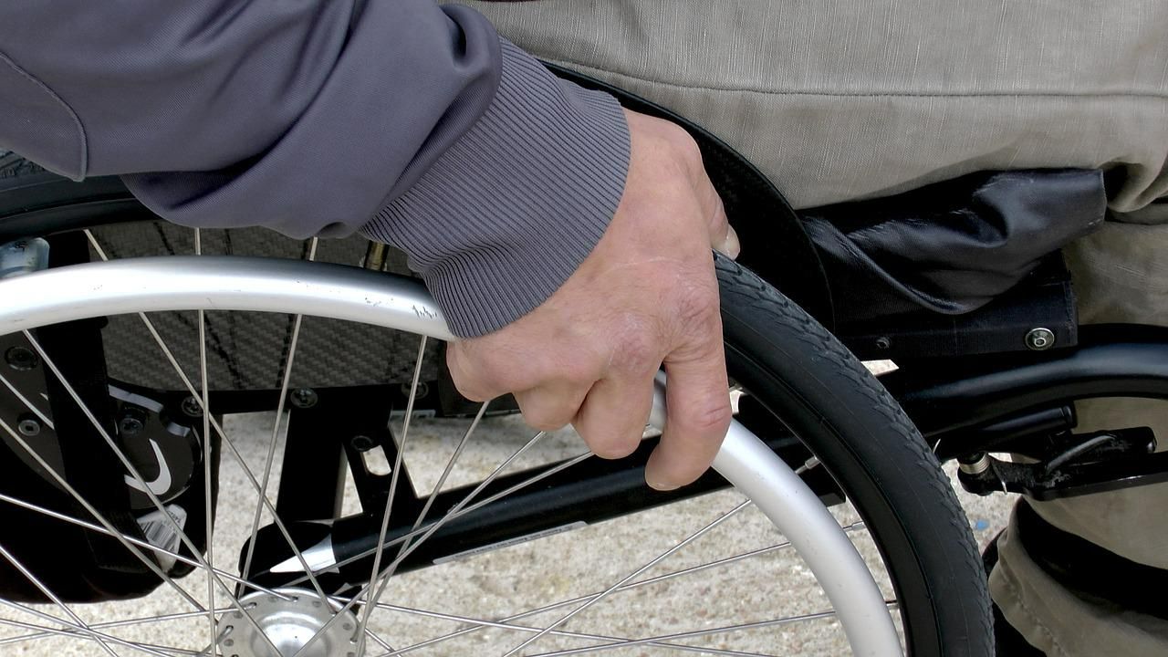 Rata persoanelor cu dizabilităţi la populaţia României – 3,95%, la finalul lui martie