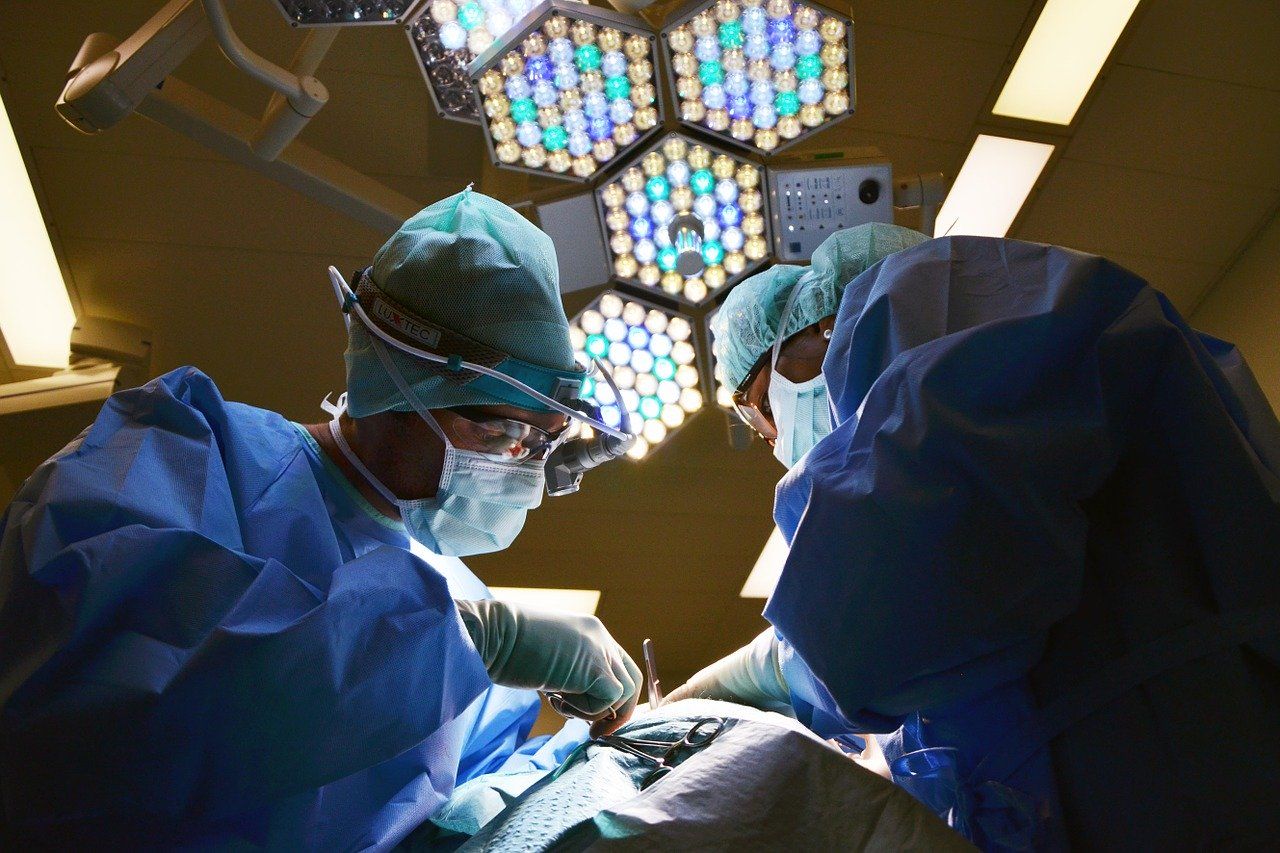 Trei persoane salvate în urma prelevării de organe de la un pacient în moarte cerebrală