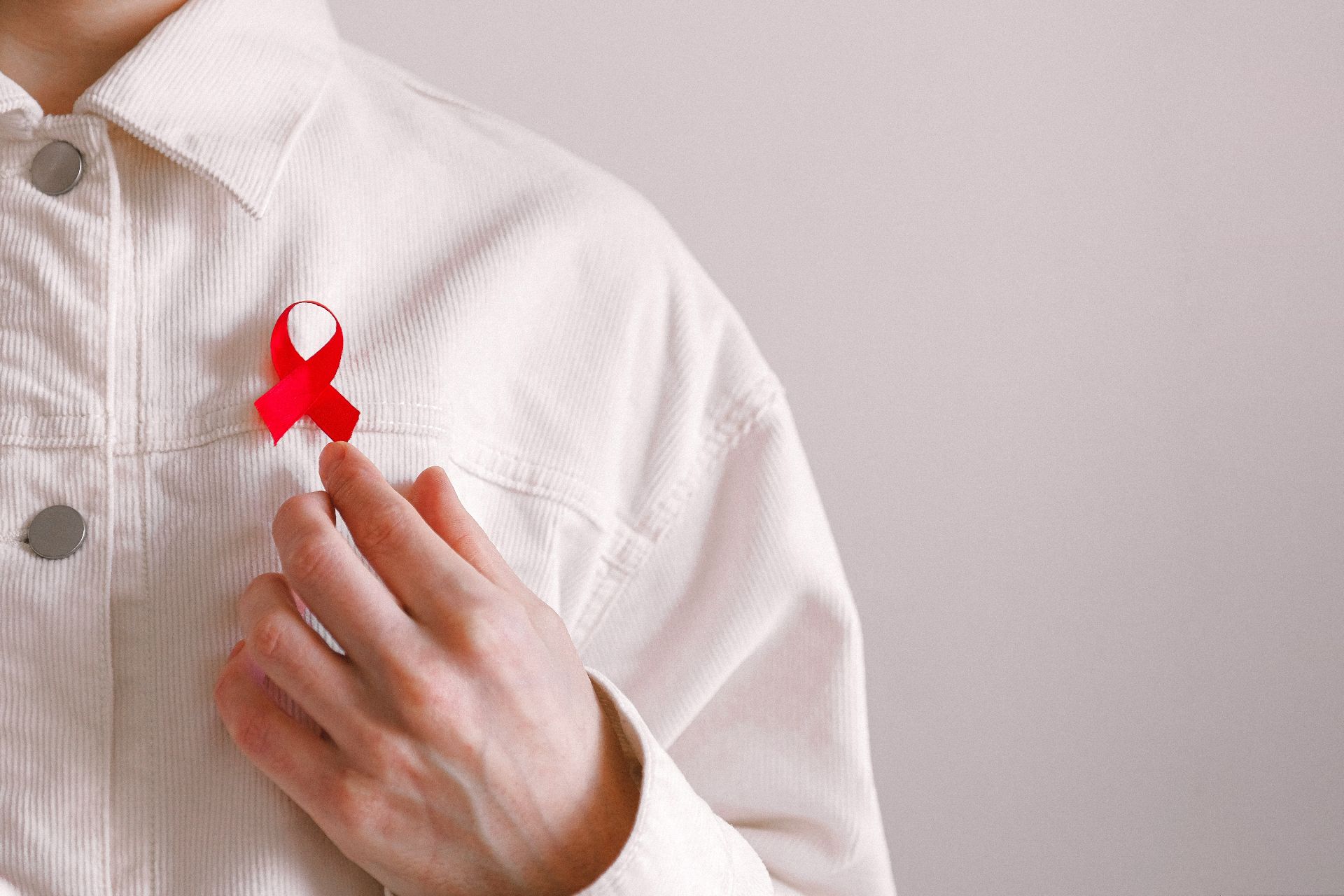 Franța autorizează donarea de organe între purtătorii de HIV