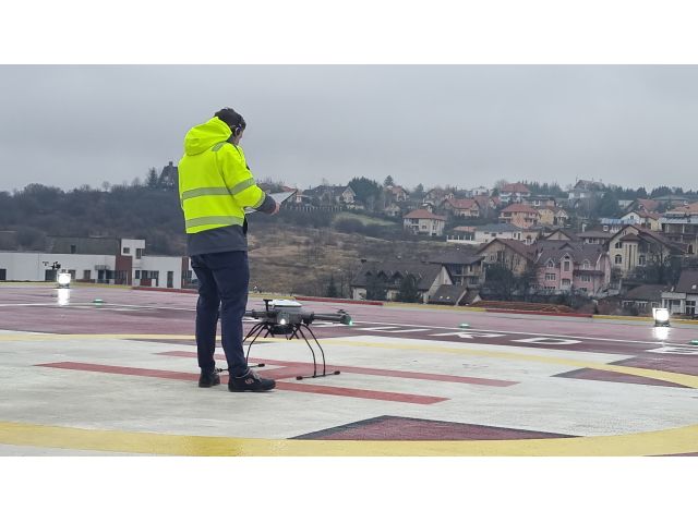 Oradea: teste cu drona de transport pentru probe biologice între spitale