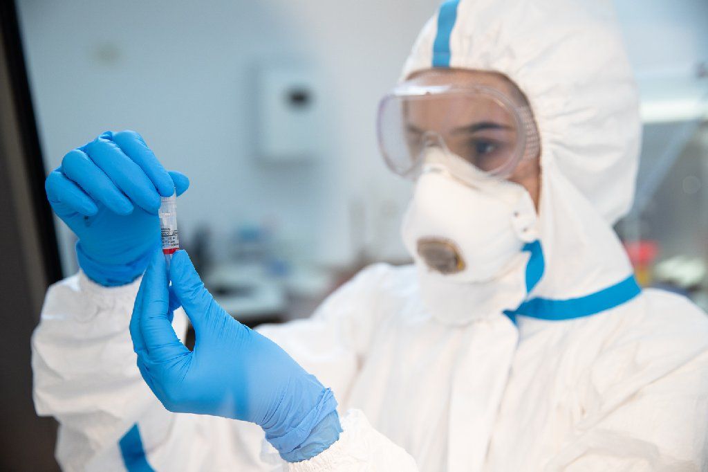 Peste 10.000 de teste de coronavirus prelucrate în privat