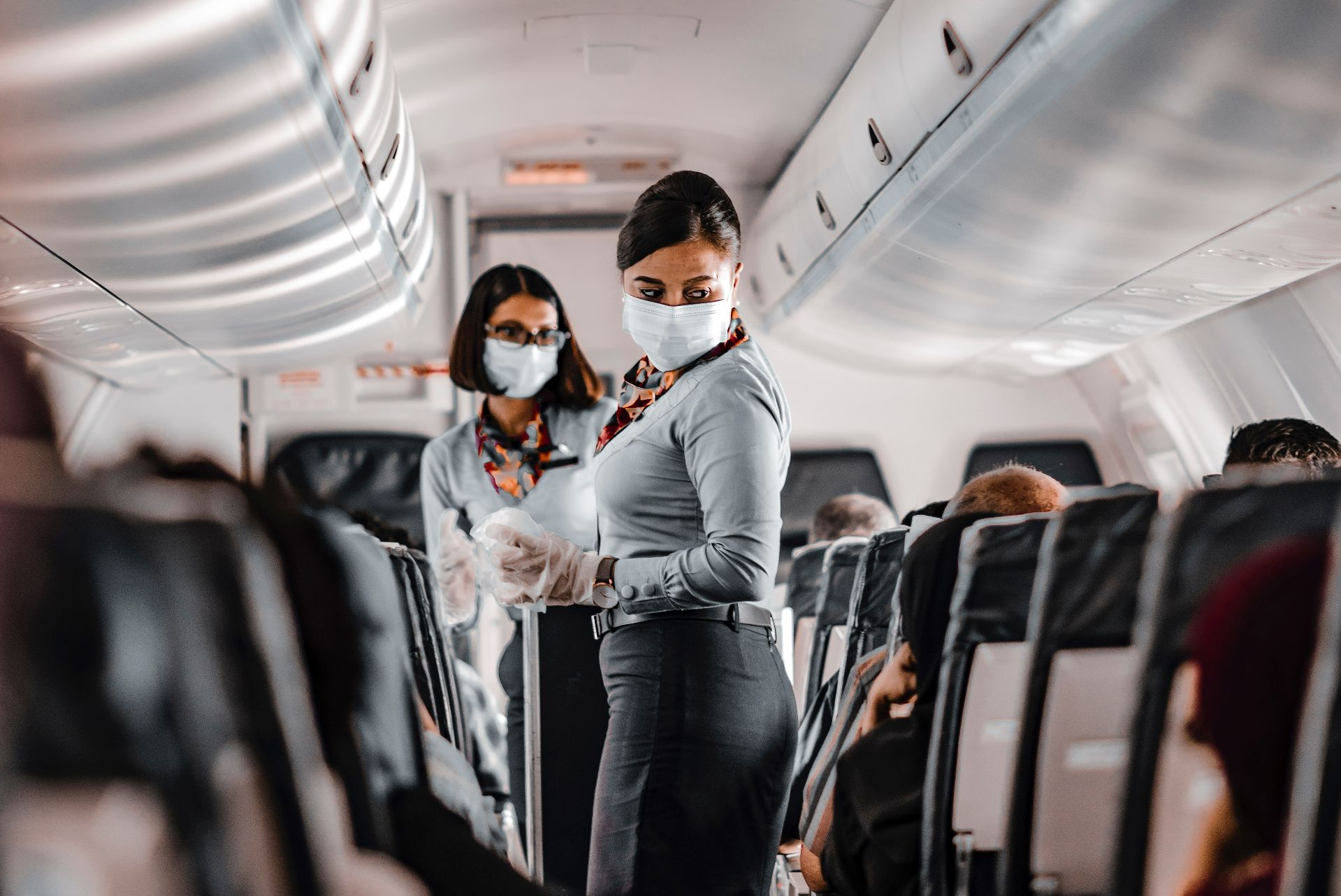 În cursele aeriene spre și dinspre Germania masca rămâne obligatorie
