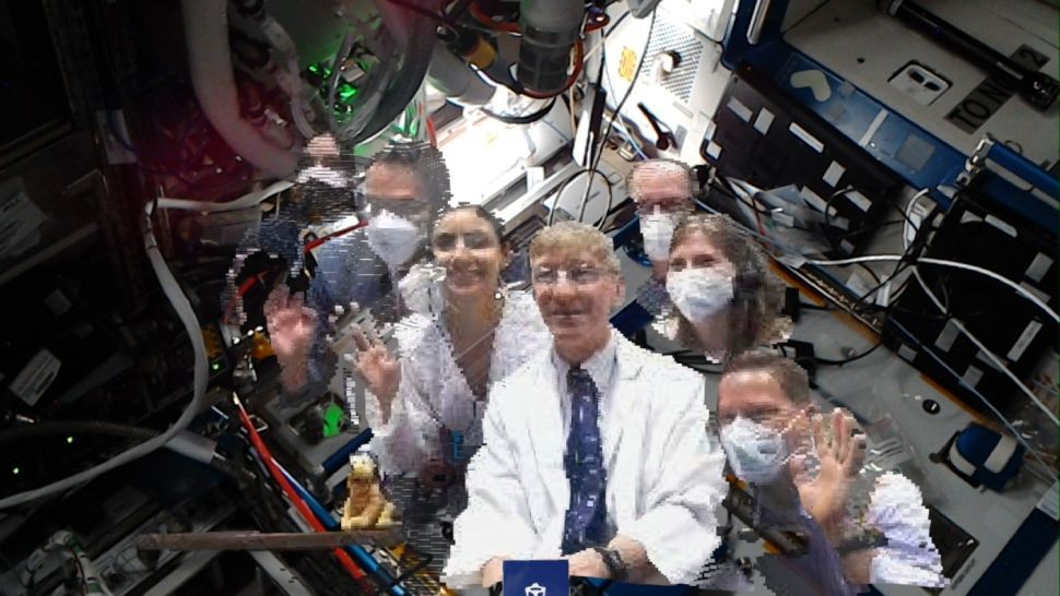 medic holograma NASA2