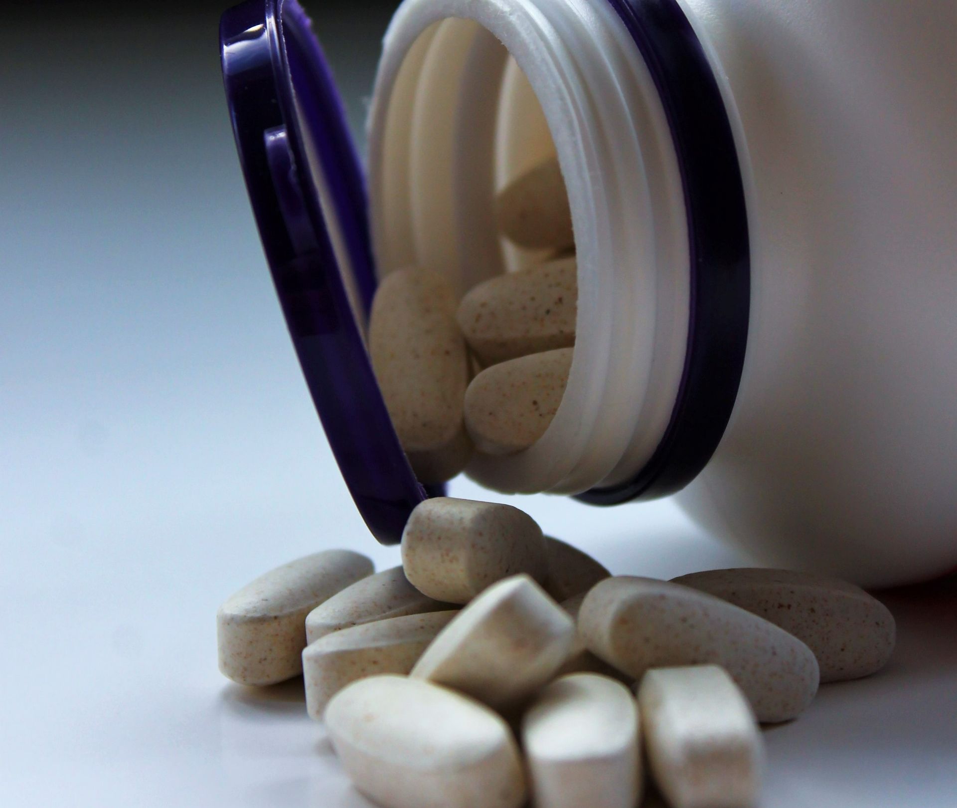 PRIMER: o parte din medicamentele fabricate în țară ar putea să dispară