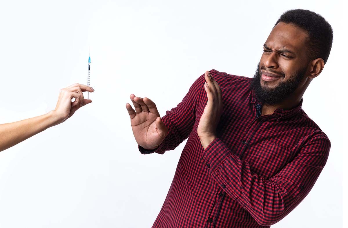 Angajaţii nevaccinaţi, disponibilizaţi