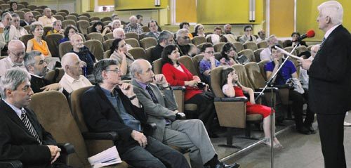 Oraşul cu un pom verde