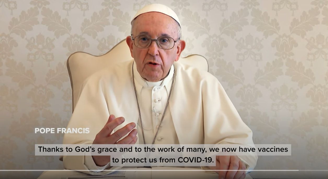 Papa Francisc apare într-un filmuleț care încurajează vaccinarea anti COVID