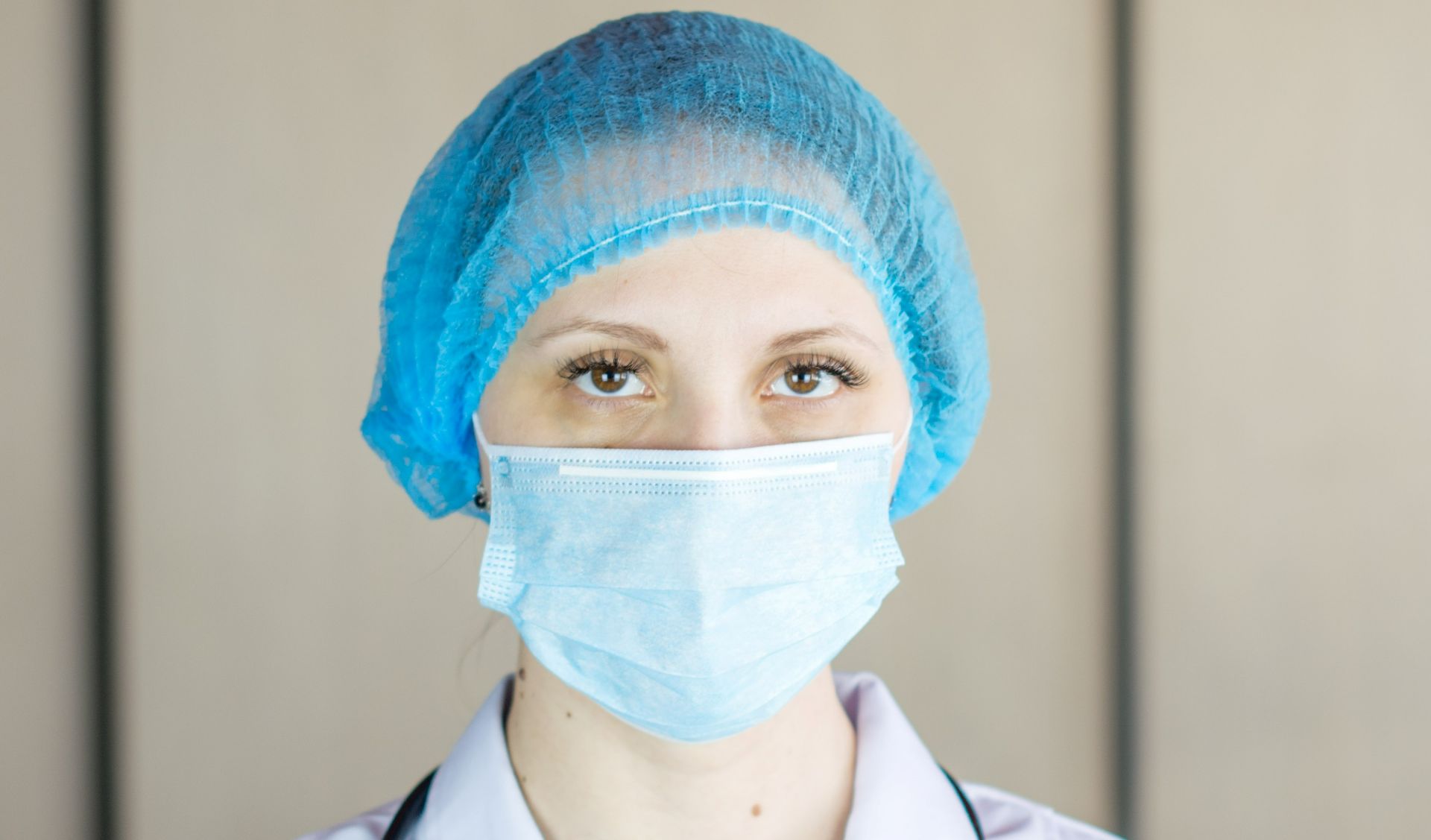 Franța: personalul medical care nu se imunizează până-n toamnă va fi obligat să se vaccineze