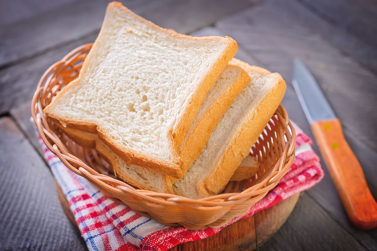 Consumul de pâine albă crește riscul de boli cardiovasculare