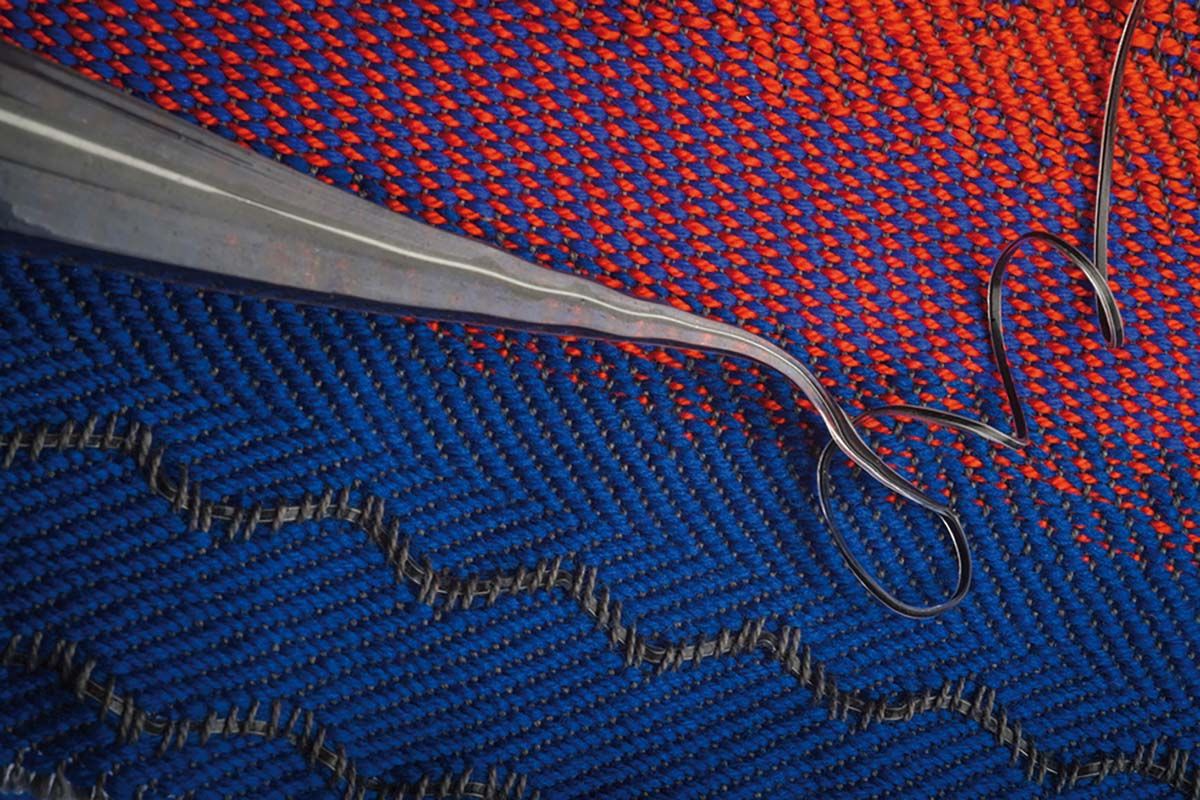 Cămașa cu funcţie de microfon