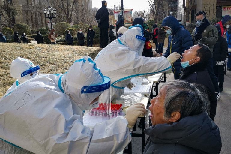 Primul deces provocat de COVID-19 în China după opt luni