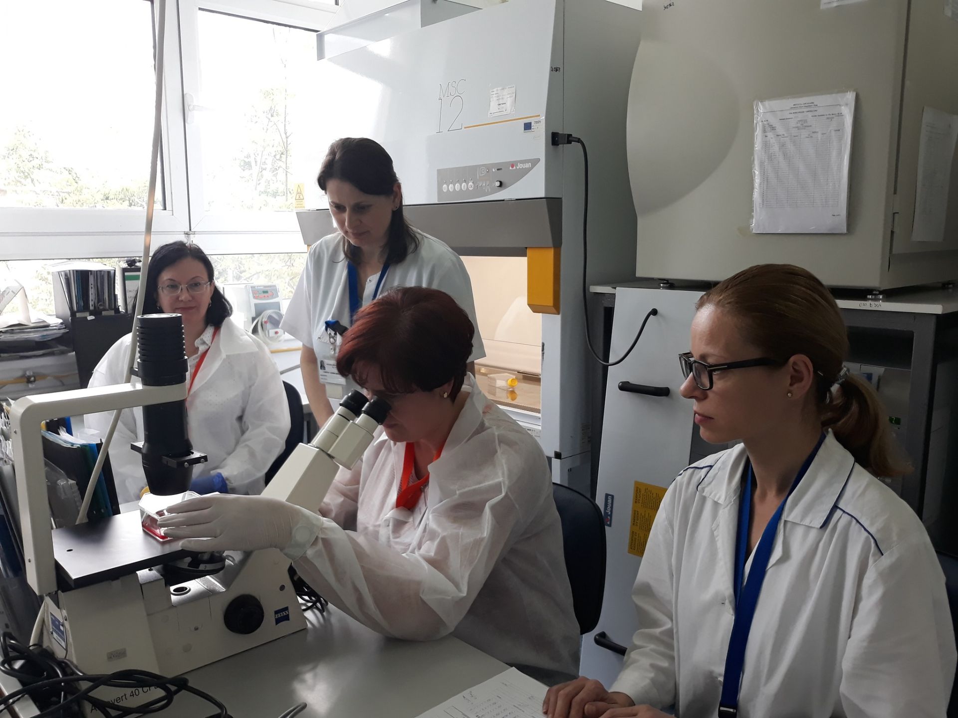 Laboratorul infecții respiratorii virale din Institutul „Cantacuzino”, reacreditat de OMS