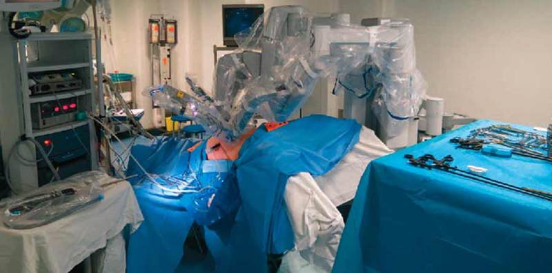 600 de intervenţii chirurgicale robotice în Institutul Clinic Fundeni