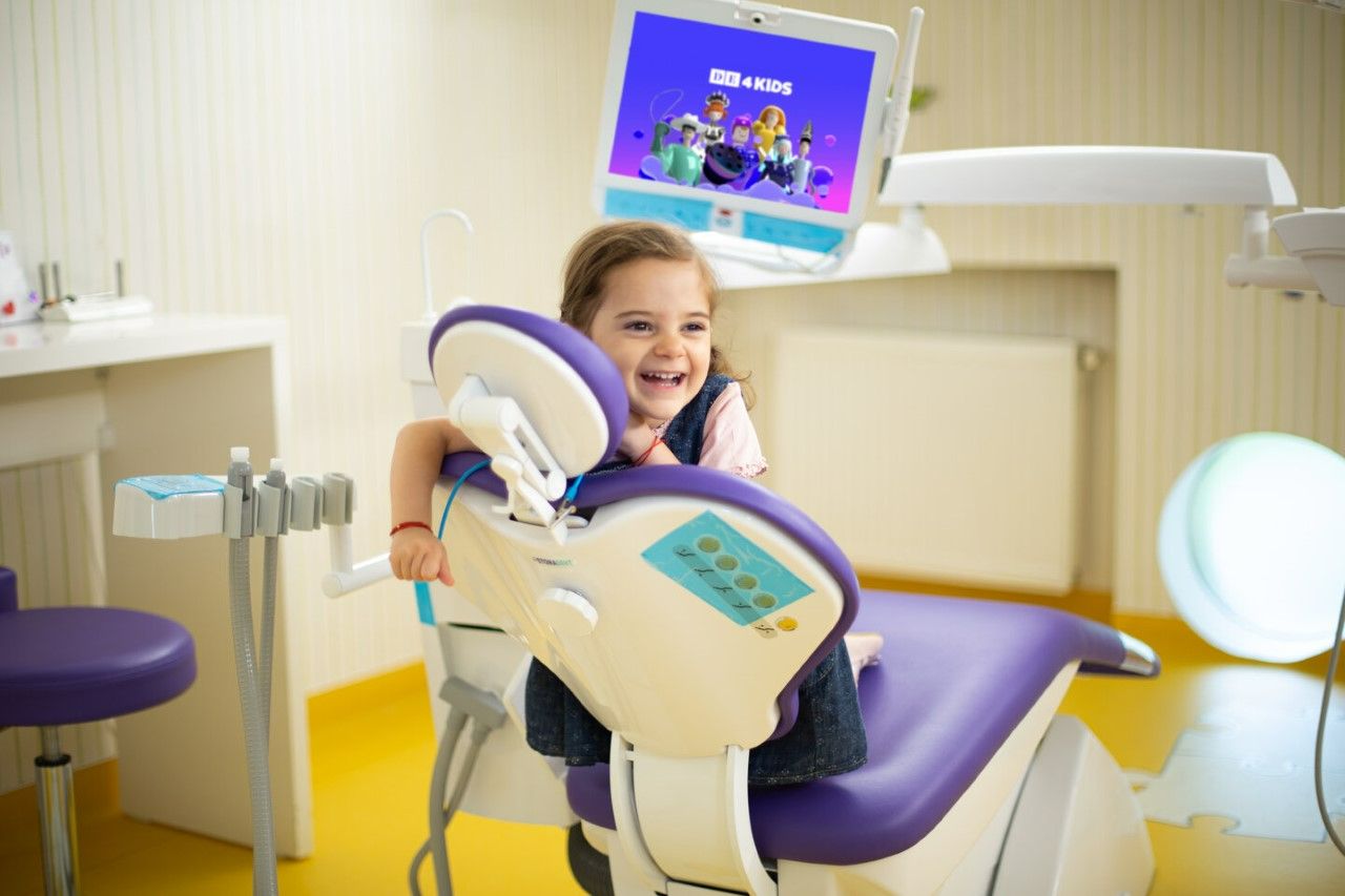 Obturațiile dentare, cele mai solicitate tratamente stomatologice la copiii sub 12 ani