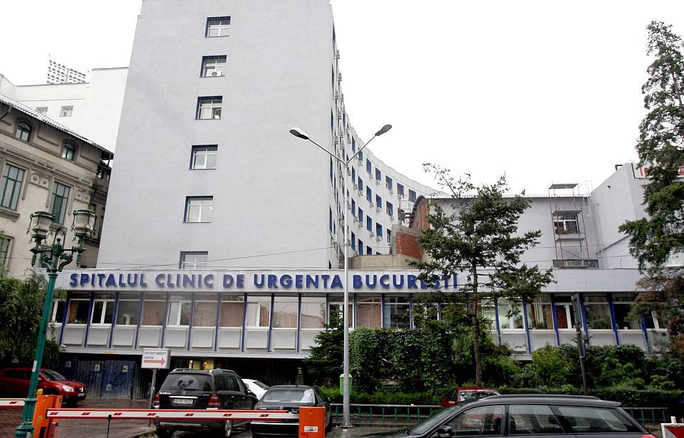 Se golesc spitalele din București