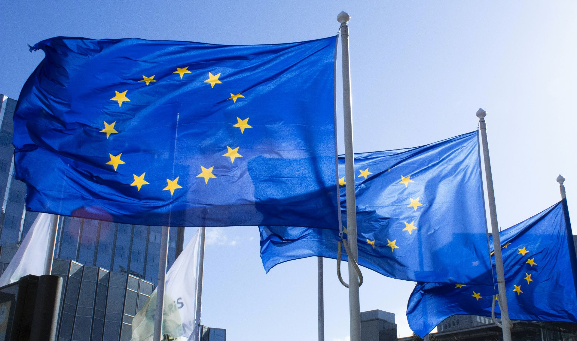 Doi comisari europeni vizitează mai multe proiecte din Sănătate finanțate de UE