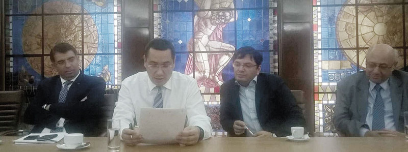 Cresc salariile în sănătate