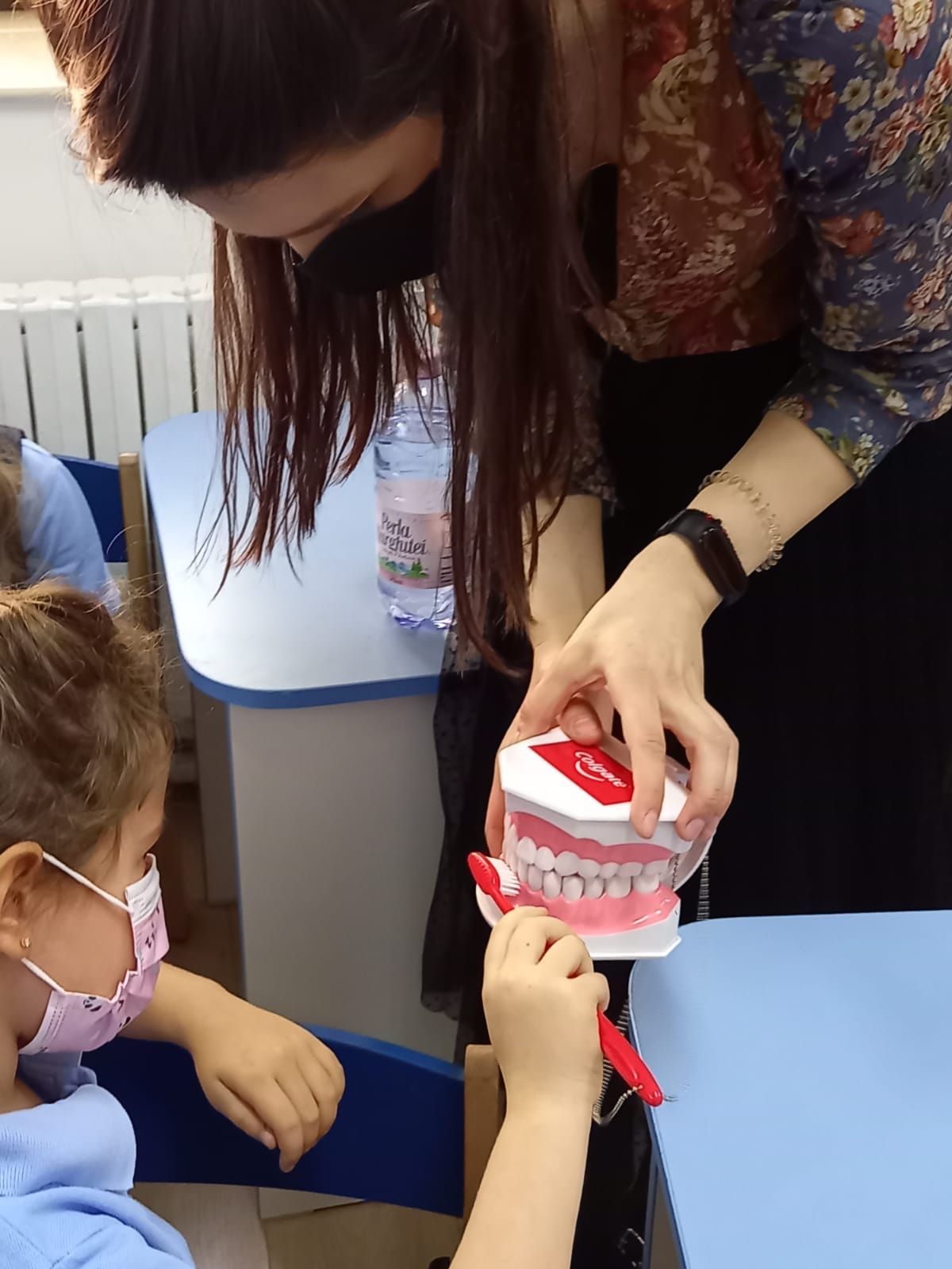 Stomatoland a ajuns la a doua ediție: copiii au învățat cum să își perieze corect dinții