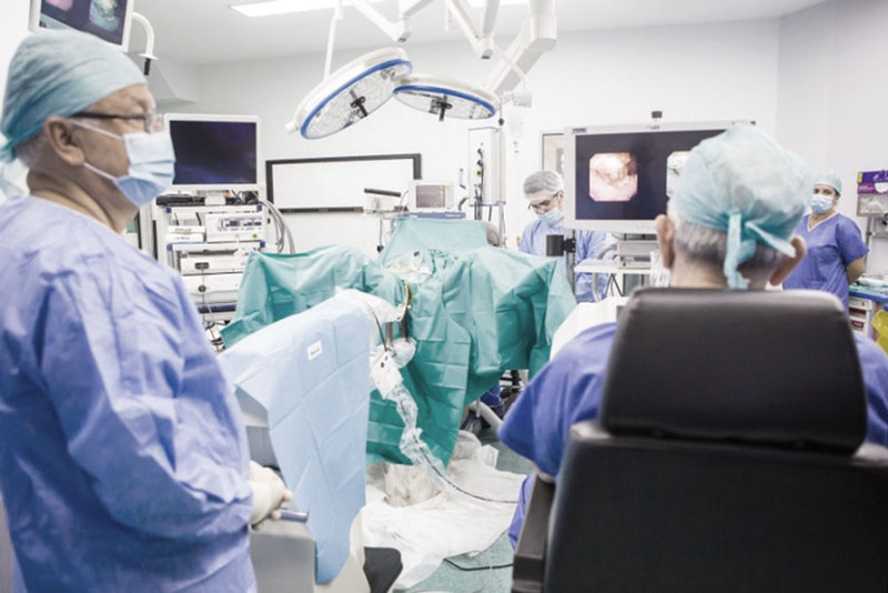 Ureteroscopia flexibilă robotică în tratamentul calculilor renali