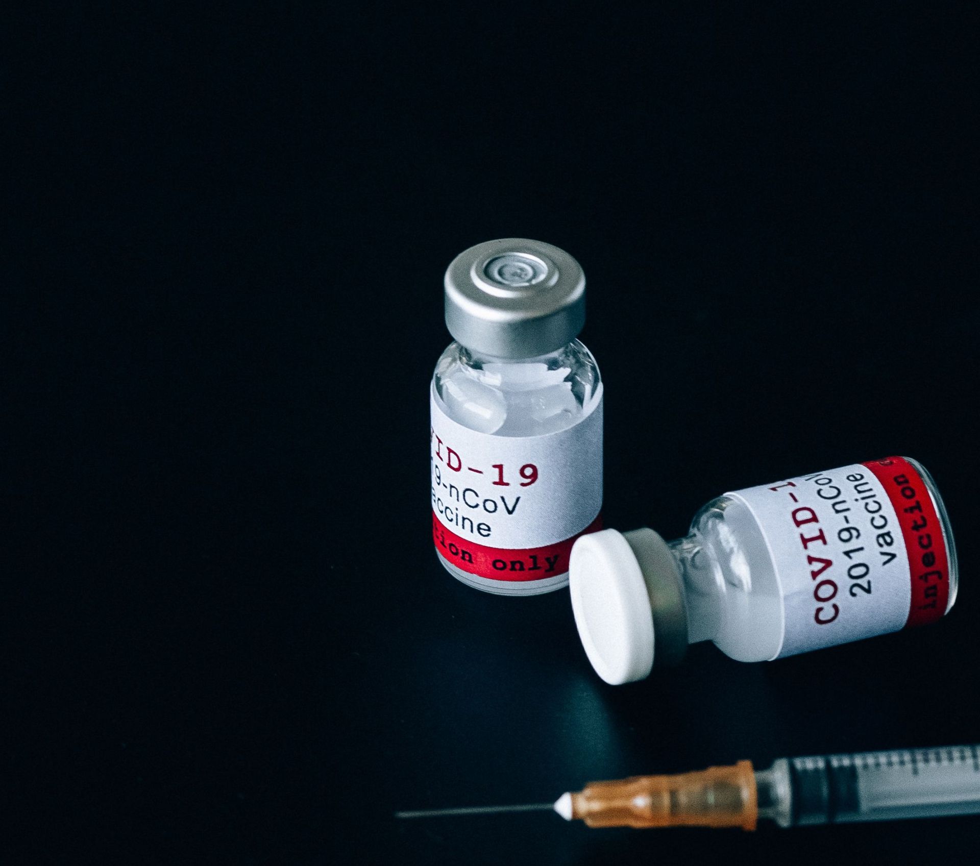 Un reprezentant EMA confirmă legătura dintre vaccinul AstraZeneca și cazurile cu tulburări de coagulare