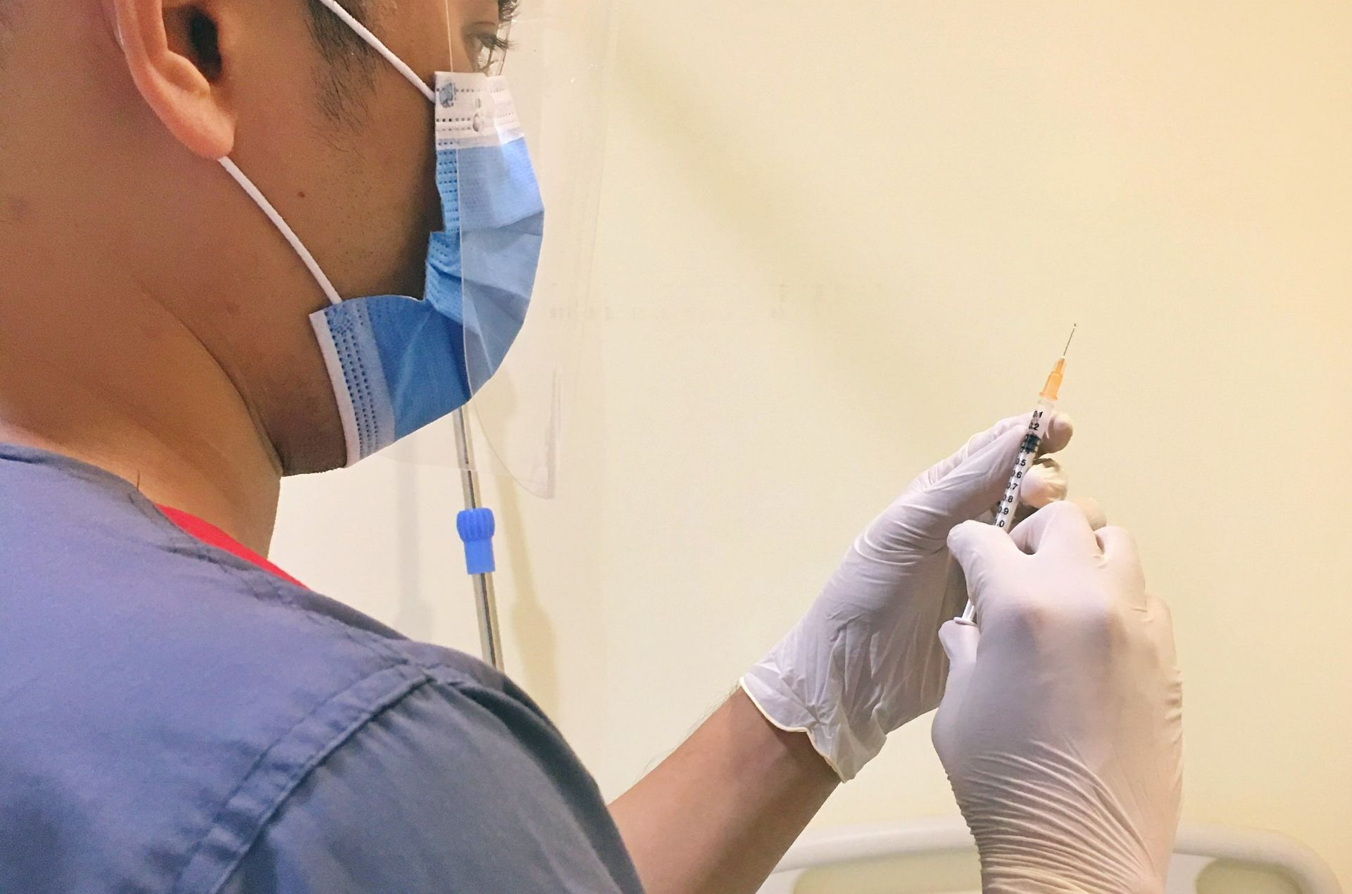 EMA autorizează injecţia intradermică a serului contra variolei maimuței